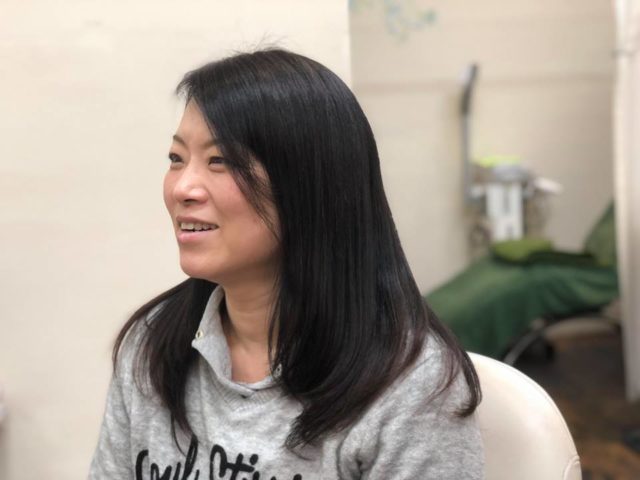 40代女性のスタイル写真