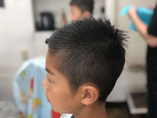 4年生の男の子ツーブロックアシメの画像